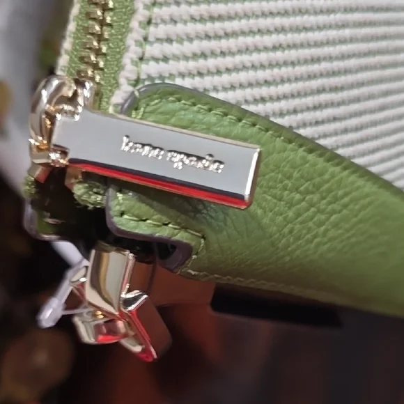 Kate Spade Elegant Green and Cream Crossbody Bag - Picture 5 of 9